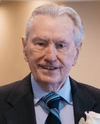 Mary Muntean's Instagram, Twitter & Facebook