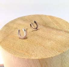 Some characters are accented versions of usual latin letters, some are from completely different language families, some. 1pair Fashion Lucky Horseshoe Stud Earrings Horse Shoe Hoof Earrings Cute Letter Alphabet Initial U Stud Earrings Horseshoe Stud Earrings Fashion Stud Earringsstud Earrings Aliexpress