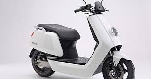 China Startup Aims To Prove 800 E Scooters Can Be Cool Ride E Scooter Scooter Motorcycles And Scooter