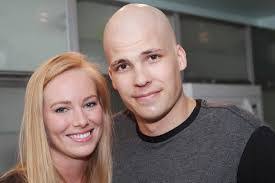 Stephanie Vause's Instagram, Twitter & Facebook