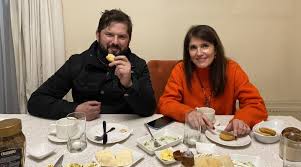 Gabriel boric y paula narváez tomaron once con joven de concepción: Gabriel Boric Y Paula Narvaez Tomaron Once Con Joven De Concepcion Ambos Fueron Invitados Por Twitter Epicentro Chile