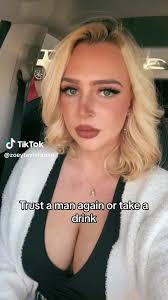 Zoey Taylorr (@zoeytaylorxo)