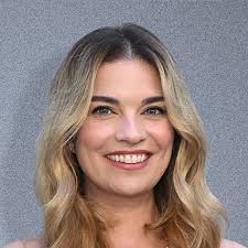 Annie Murphy Movies and Shows