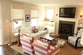 Small Living Room Ideas That Defy Standards With Their Stylish Designs Family Room Furniture Arrangement Small Living Rooms Small Living Room Furniture