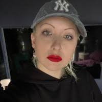 100+ "Chipchase" profiles