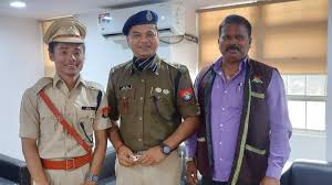 Hima Das Takes Oath As Dsp In Assam Police To Continue Athletics Career Other News India Tv The post is for operating fast interceptor boats / flat bottom vessels. hima das takes oath as dsp in assam