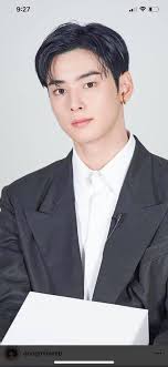 The Traitors' star Elnaaz Norouzi stuns in elegant white co-ords 🤍✨