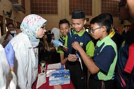 Memang betul, wanie pernah pergi interview di mrsm gemencheh. 180718 Karnival Stem Smka Maahad Hamidiah Kajang Selangor Day 2 Faculty Of Science