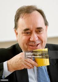 Alex Salmon's Instagram, Twitter & Facebook