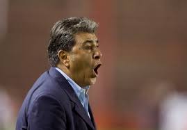 Carlos Reinoso confesó que llegó a los golpes por la discriminación que  sufrió en América - Infobae
