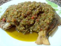 Resep masak ikan bawal yang enak banget bu yun kali ini akan membagikan resep dan cara membuat masak lemak ikan bawal | coconut milk fish recipe ingredients : Sedap Terangkat Resipi Ikan Bawal Sambal Hijau Memang Membangkit Selera Betul