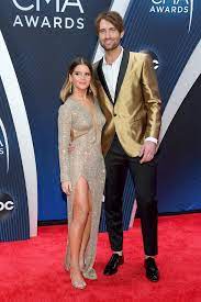 Ryan hurd weighs 167 lbs (76 kg). Maren Morris And Ryan Hurd The Cutest Couples At The 2018 Cma Awards Livingly