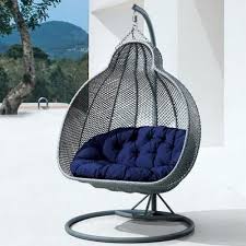 Fauteuil Suspendu De Jardin En Resine Tressee Pour 2 Personnes Double Fauteuil Suspendu œuf Suspendu Cocon En 2020 Fauteuil Suspendu Fauteuil Ensemble Table Et Chaise