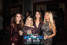 Drake Hotel Chicago Scene Nye Party Photo46 Jpg 1000 667 New Years Eve Party Drake Hotel Party Photos