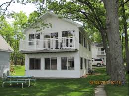 Rent a whole home for your next weekend or holiday. Caseville Mi Vacation Rental Crews Lakeside Resort Rentalbug Com