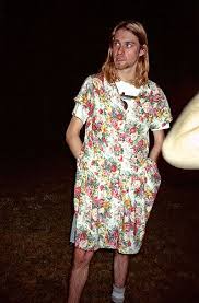 Pin By Yanitza On Fotografia Kurt Cobain Dress Nirvana Kurt Cobain Kurt Cobain