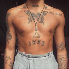 Pin Von Santiago Lopez De La Fuente Auf Tattoos In 2020 Tattoo Bauch Bauch Tattoos Tattoo Hals