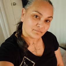 Melanie Hanley (@selfmindandbody) • Instagram photos and videos