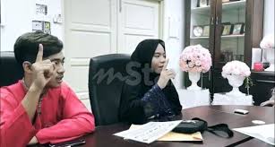 Masuk islamnya raja ini tidak lepas dari kerajaan masuknya islam di thailand juga tidak lepas dari masuknya pekerja muslim pada abad 19 di thailand. Sampainya Hati Baru Sehari Peluk Islam Dah Ada Yang Tipu Mualaf Menangis Bukan Sebab Duit Tapi Sebab Nak Al Quran Viral Mstar