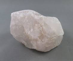 White quartz is a powerful crystal used for universal cleaning at all levels. Milky Quartz Crystal Raw Crystals Metaphysical Stones White Quartz Reiki Healing Master Healer Snow Quartz Healing Snow Quartz Crystals Healing Stones