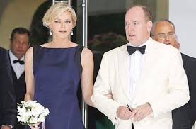 Beste charlene von monaco hochzeit von monaco 2011 vor dem traualtar wirkt charlene wie. Charlene Von Monaco Welcher Zwilling Wird Alberts Thronfolger Panorama Stuttgarter Nachrichten
