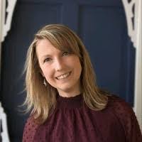 Cindy Collum's Instagram, Twitter & Facebook