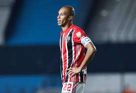 O são paulo tem contratos de transmissão na tv aberta (rede globo) e na tv a cabo (sportv e premiere) para o brasileirão. Miranda Tem Lesao Confirmada E Perdera Proximos Jogos Do Sao Paulo