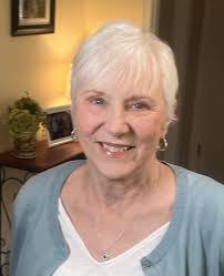 Leora Brooks's Instagram, Twitter & Facebook