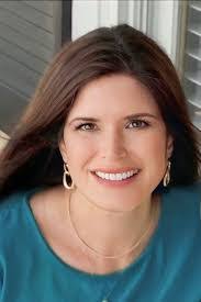 Lori Thomason's Instagram, Twitter & Facebook