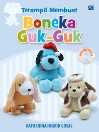 Pola ini berupa badan beruang dan pakaian, anda bisa menggunakan pola yang sudah ada seperti pada gambar diatas dengan mencetaknya. Terampil Membuat Boneka Guk Guk Bonus Cd Pola Gramedia Pustaka Utama