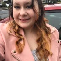 Laura Blevins's Instagram, Twitter & Facebook