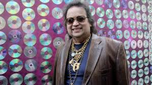 He had delivered major box office successes in bengali . R75bgws Uiukvm