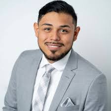 Andres Vasquez's Instagram, Twitter & Facebook