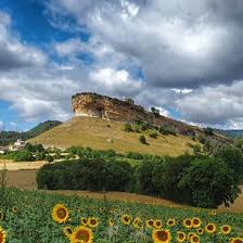 Haciendo referencia a un lugar enclavado al norte de la merindad de montija a muy pocos. Ermita De San Pantaleon De Losa Guias Turisticos Burgos