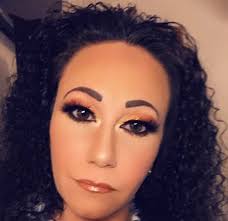 She loves her lashes 😍 #KingmanLashExtensions