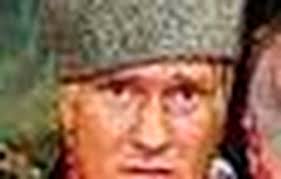 Robert hraje zlou bachařku