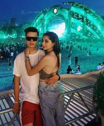 Steaua mea simona florescu dichiseanu загрузил: Tony Poptamas Iubita Lui Selly In Cele Mai Facebook