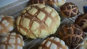 Conchas 1 Pan Dulce Mexicano Melon Pan Receta Antigua Lorenalara144 Via Youtube Pan De Dulce Panes Dulces Mexicanos Dulces Mexicanos