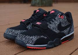 Jordan Aj 1 Low White Black Laser Crimson Nike Air Trainer 1 Low St Laser Crimson Available 01 570x400 Nike Air Trainer 1 Low St Laser Crimson Available Sneaker Boots Sneakers Nike