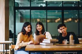 Rajin dan cekatan dalam segala bidang. Lulus Sma Mendingan Kuliah Atau Kerja Ya Gokampus Blog