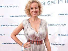 Und warum der ausstieg aus der telenovela? Nach Sturm Der Liebe Melanie Wiegmanns Neues Leben Liebenswert Magazin