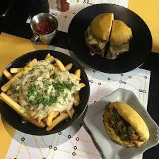 مطعم آندر جراوند