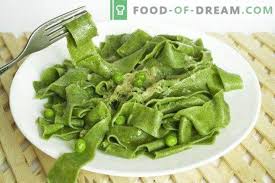 Orecchiette pugliesi fatte in casa, ricetta originale. Pasta Fatta In Casa Con Spinaci E Salsa Di Piselli Verdi