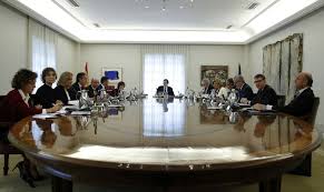 São competências do conselho de ministros Conselho De Ministros Se Reune Para Iniciar Processo De Suspensao Da Autonomia Da Catalunha Mundo G1