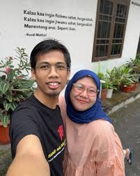 Profil Agus Mulyadi, Penulis Novel Seni Memahami Kekasih | IDN Times