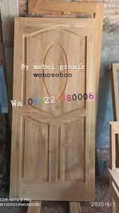 Sangat cocok digunakan pada jenis rumah minimalis karena pintu geser dapat menghemat ruang. Pintu Rumah Kayu Jati Asli A Harga Pintu Grosir Wonosobo Facebook