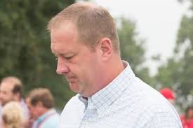 Eric Schmitt's (r) Utopia