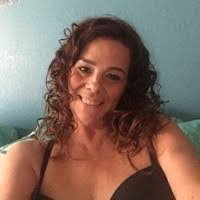 Danielle Dinsmore's Instagram, Twitter & Facebook