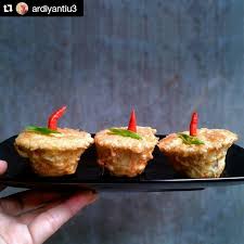Angkat dan keluarkan dari cetakan. Tahu Fantasi Mary Memasak