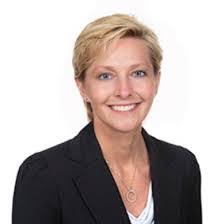 Kerri Riddle's Instagram, Twitter & Facebook